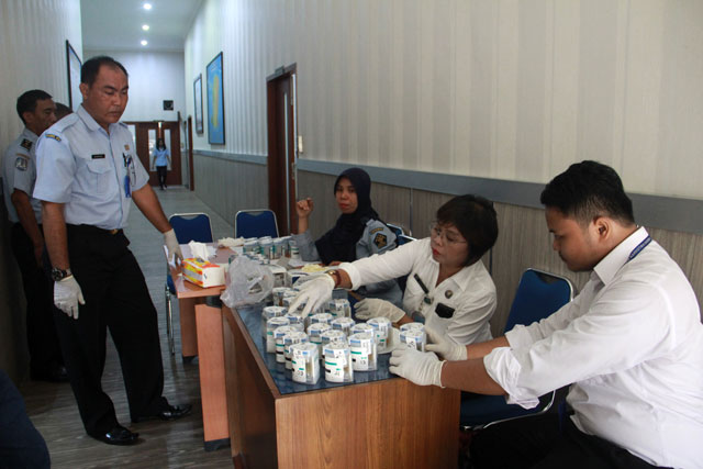 tes-urine-kanim-mataram-3